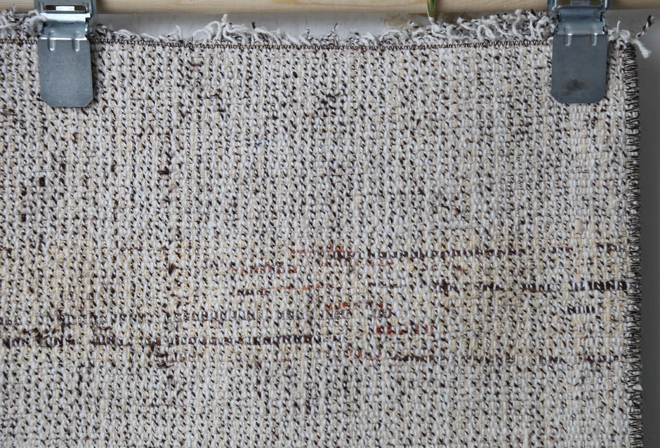 Alt perspective, red brown flatweave runner design