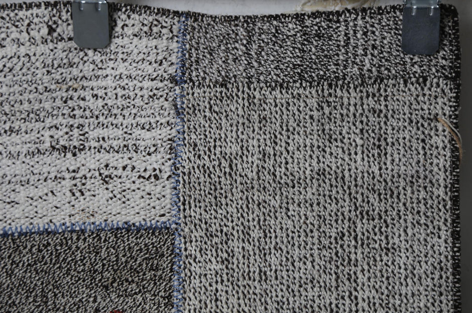 Multicolor panel arrangement, alt angle, patchwork runner