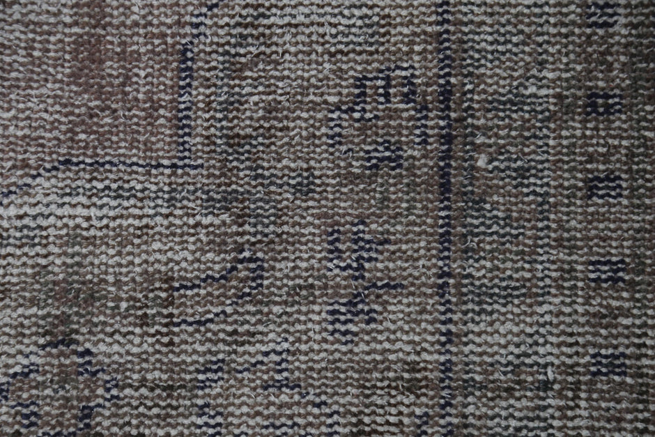 Back view, handmade weaving structure, doormat rug