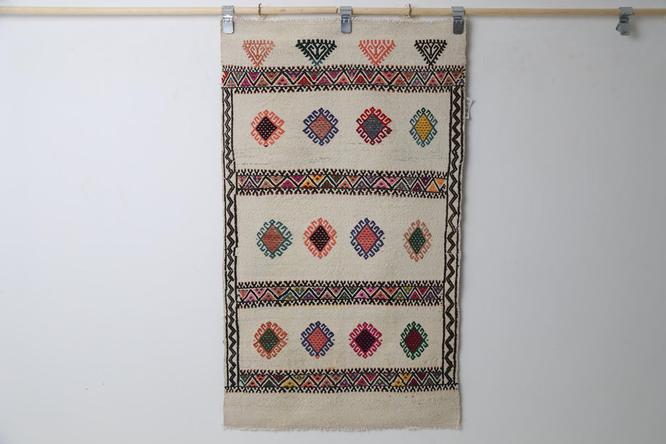 Vintage Turkish Kilim Rug, beige tribal geometric pattern detail