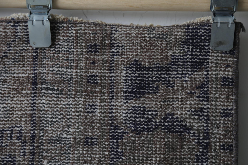 Side perspective, rug construction, edge detail, doormat