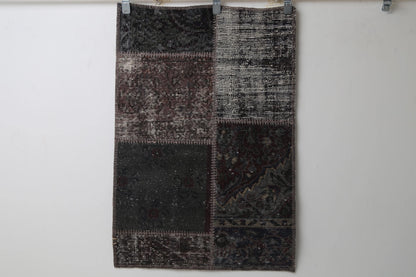 Vintage Patchwork Doormat Rug, black brown panel front view
