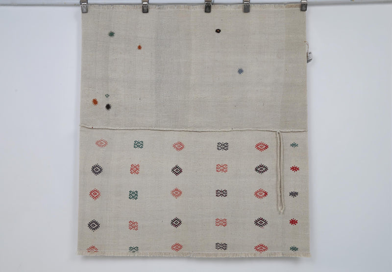 Vintage Turkish Kilim Tapestry Rug (4'4" x 5')